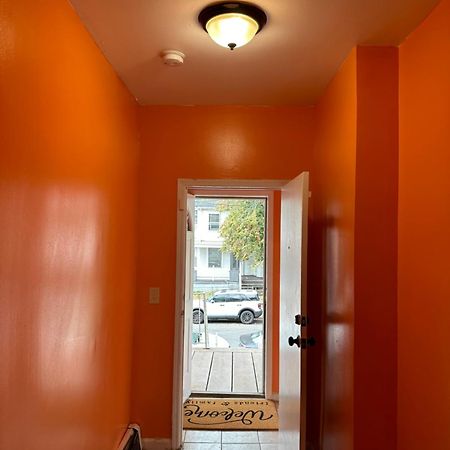 Fidelia Garnet Room, Queen Bed Minutes From Newark Liberty International Airport And Newark Penn Station Екстер'єр фото